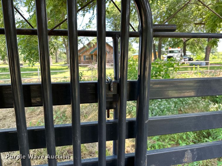 image for item OC9034 2019 BCI  livestock trailer