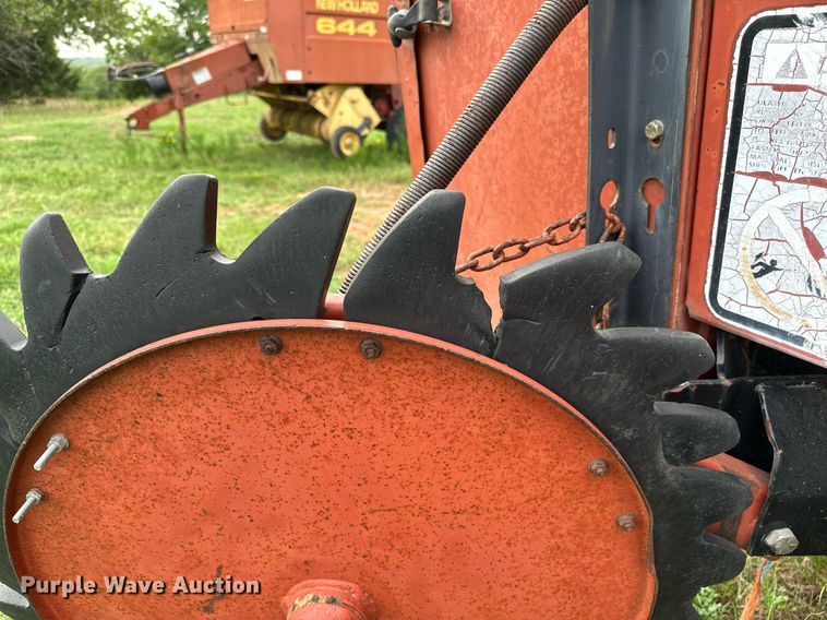 image for item OC9125 Hesston 565T  round baler