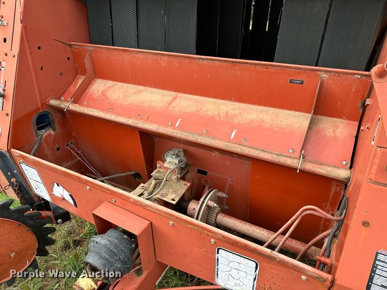 image for item OC9125 Hesston 565T  round baler