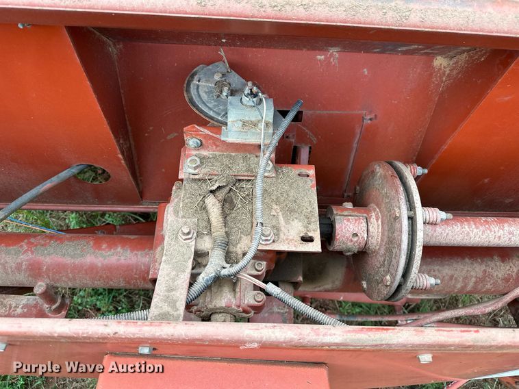 image for item OC9125 Hesston 565T  round baler