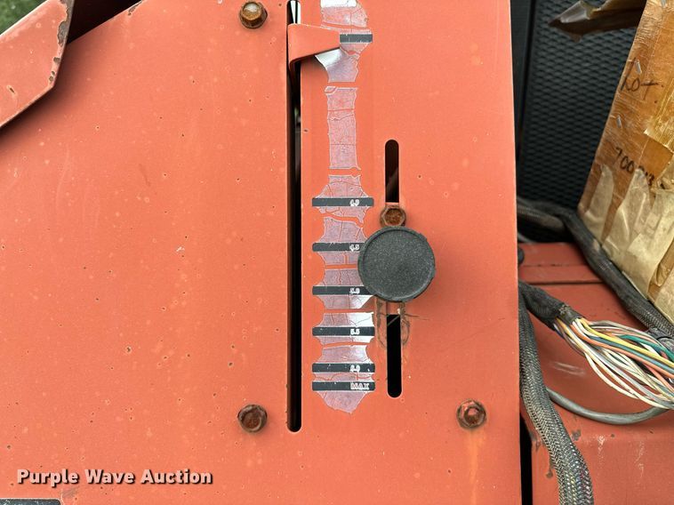 image for item OC9125 Hesston 565T  round baler