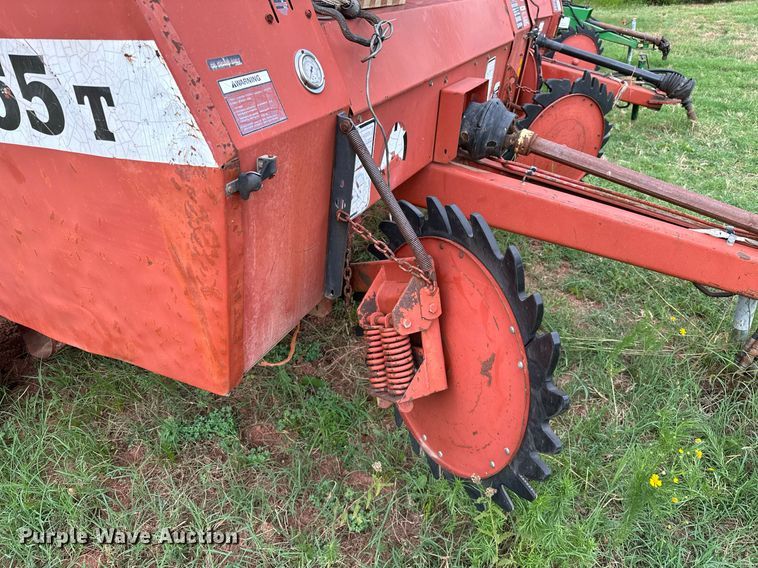 image for item OC9125 Hesston 565T  round baler