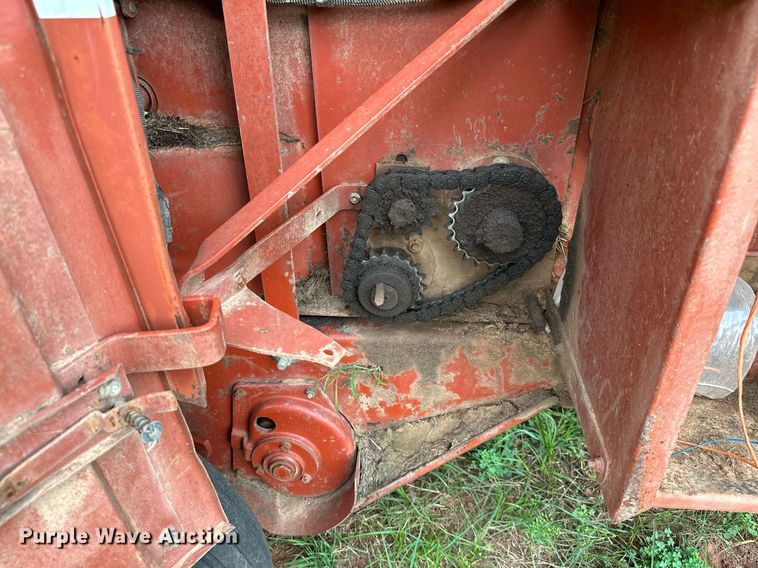 image for item OC9125 Hesston 565T  round baler