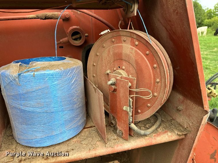 image for item OC9125 Hesston 565T  round baler