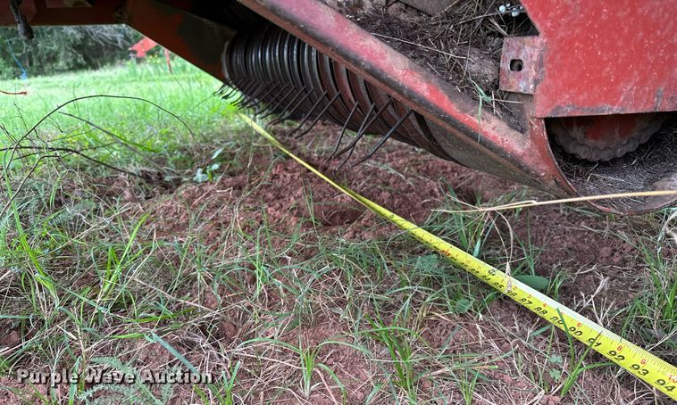 image for item OC9125 Hesston 565T  round baler