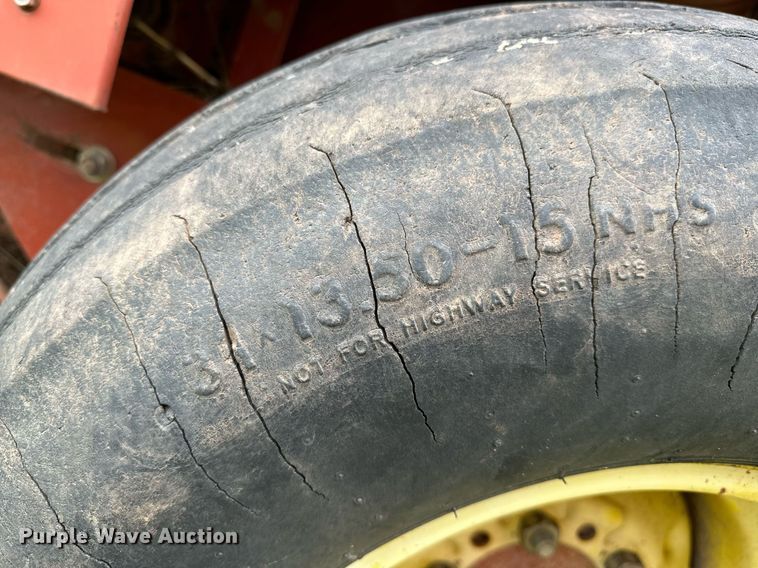 image for item OC9125 Hesston 565T  round baler