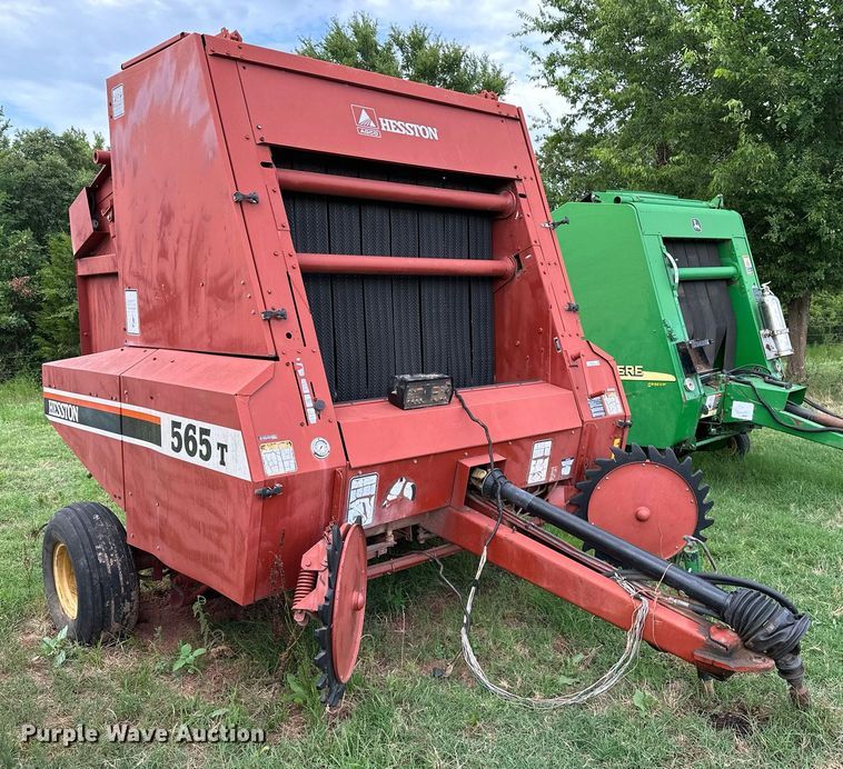 image for item OC9126 Hesston 565T  round baler