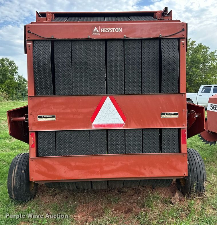 image for item OC9126 Hesston 565T  round baler