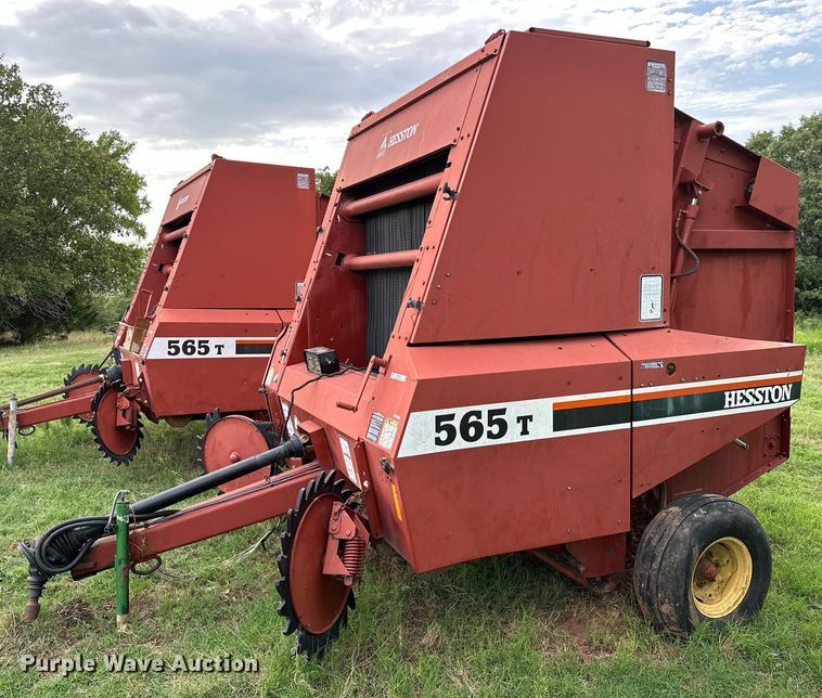 image for item OC9126 Hesston 565T  round baler