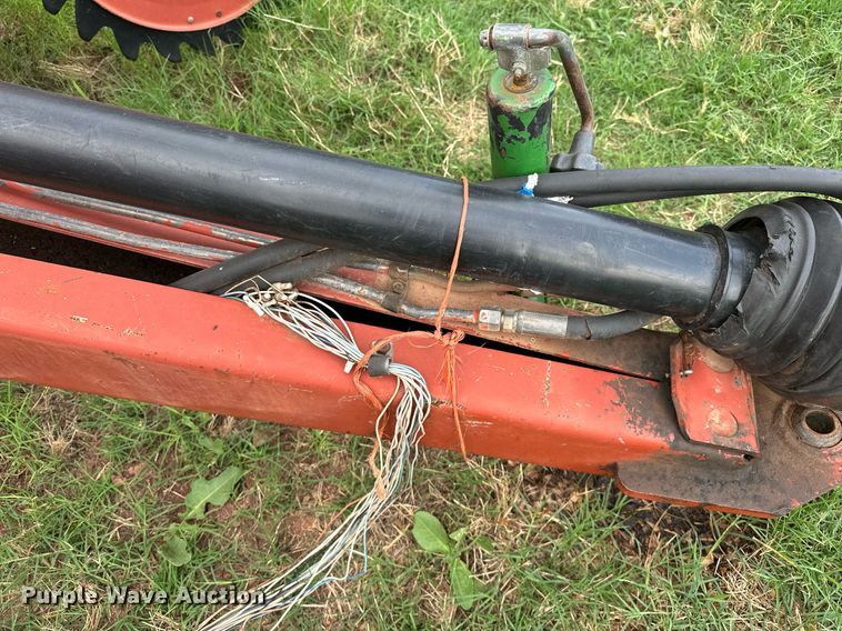 image for item OC9126 Hesston 565T  round baler