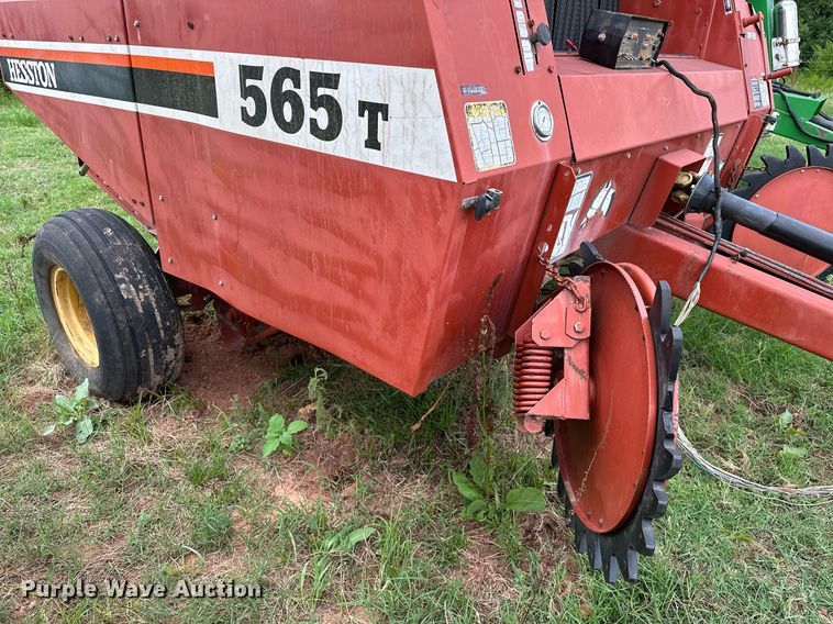 image for item OC9126 Hesston 565T  round baler