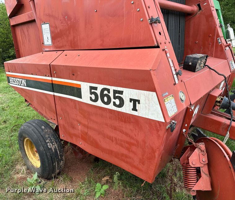 image for item OC9126 Hesston 565T  round baler