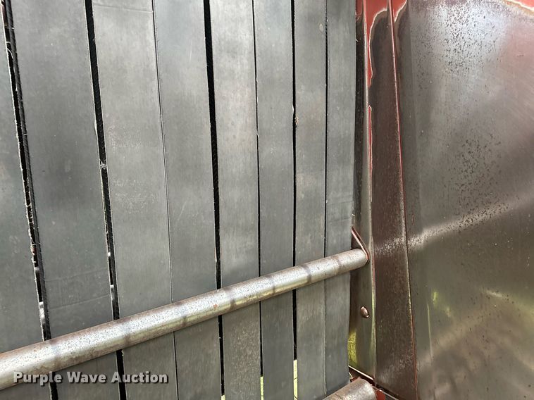 image for item OC9126 Hesston 565T  round baler