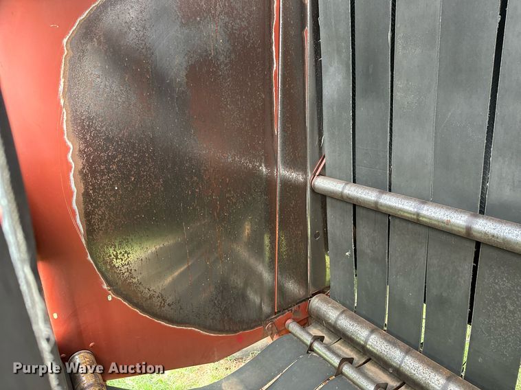 image for item OC9126 Hesston 565T  round baler