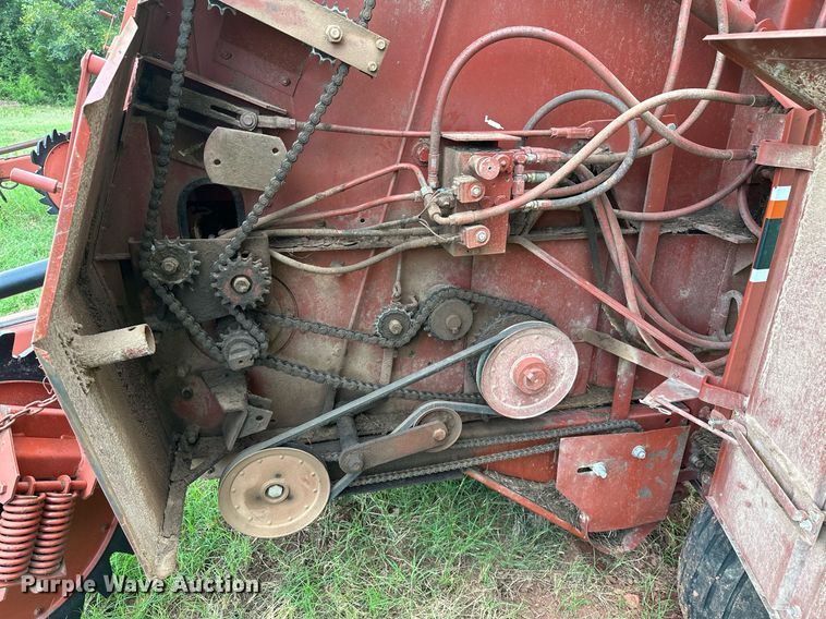image for item OC9126 Hesston 565T  round baler