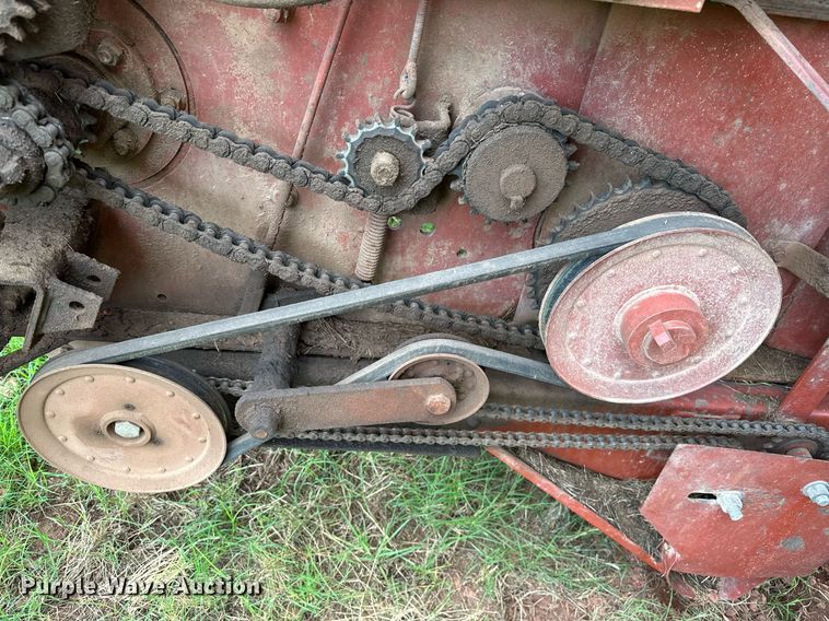 image for item OC9126 Hesston 565T  round baler