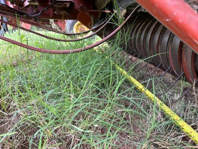 image for item OC9126 Hesston 565T  round baler