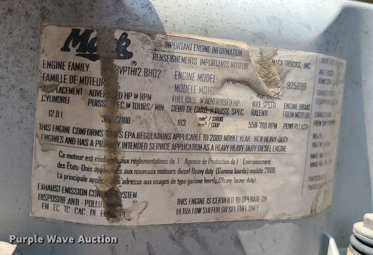 image for item DC6006 2009 Mack GU713  semi truck