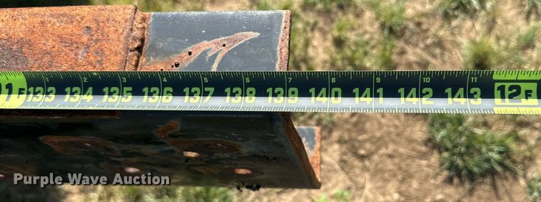 image for item DH8574 2005  Chevrolet C6500  truck cab and chassis