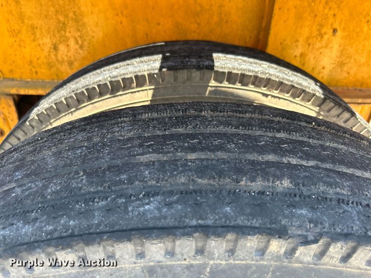 image for item DI7924 1986 Great Dane GPS-45  flatbed trailer