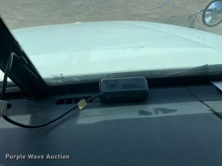 image for item DI8742 2007 Freightliner Columbia  semi truck