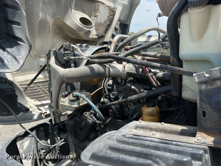 image for item DI8742 2007 Freightliner Columbia  semi truck