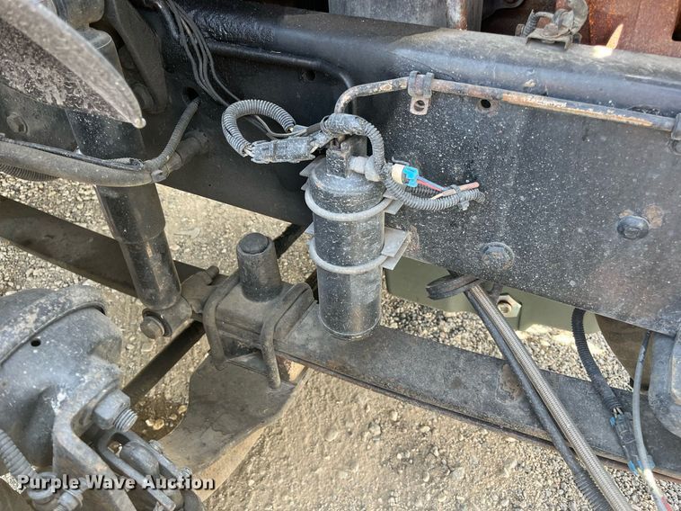 image for item DI8742 2007 Freightliner Columbia  semi truck