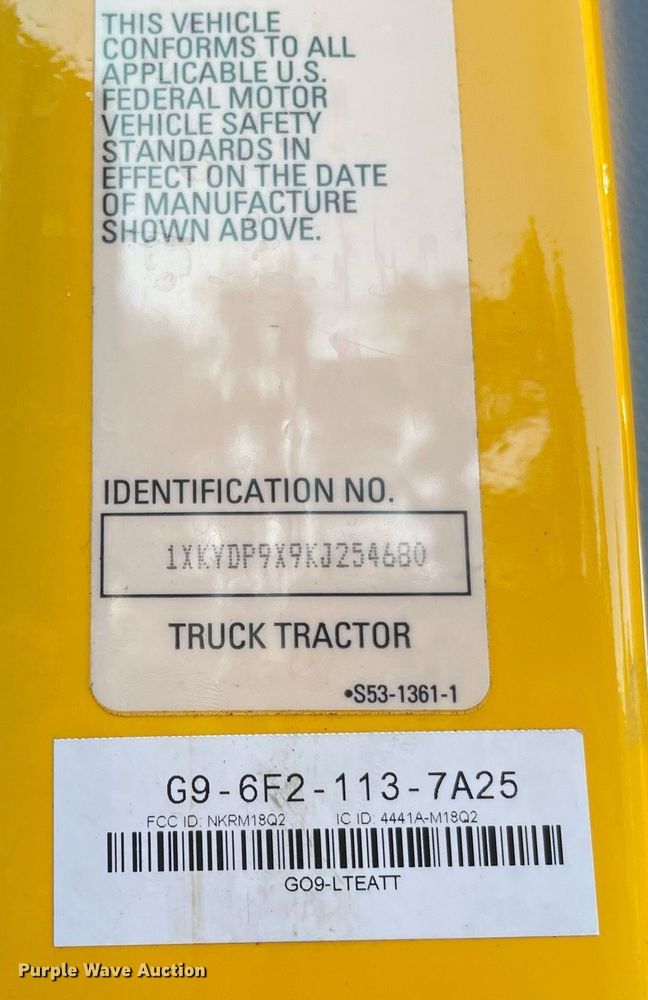 image for item DL3852 2019 Kenworth T680  semi truck