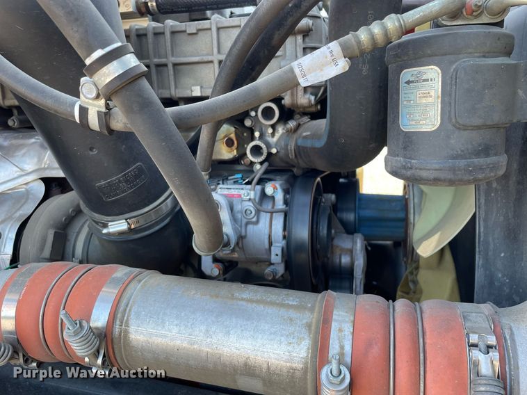 image for item DL3854 2018 Freightliner Cascadia 125  semi truck