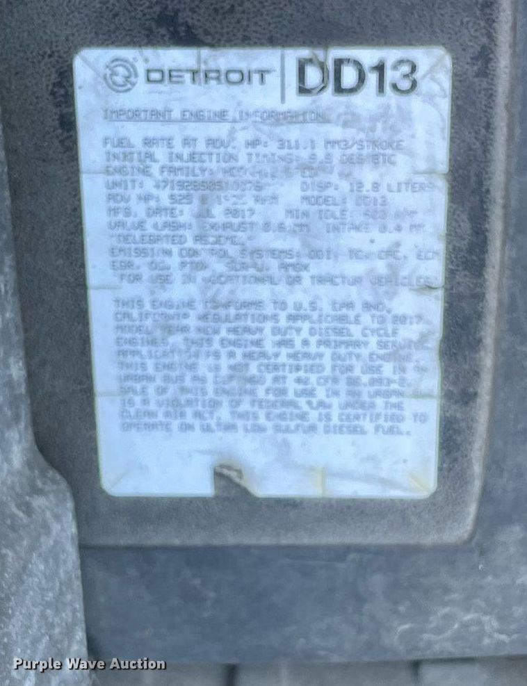 image for item DL3854 2018 Freightliner Cascadia 125  semi truck