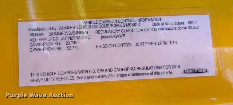 image for item DL3854 2018 Freightliner Cascadia 125  semi truck