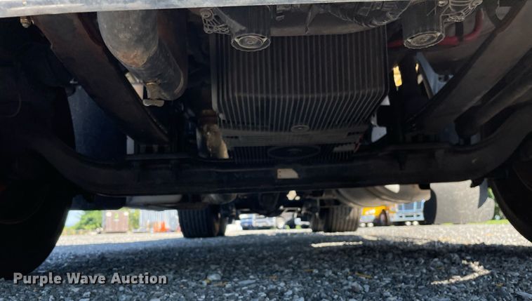 image for item DL3855 2017 Peterbilt 579  semi truck