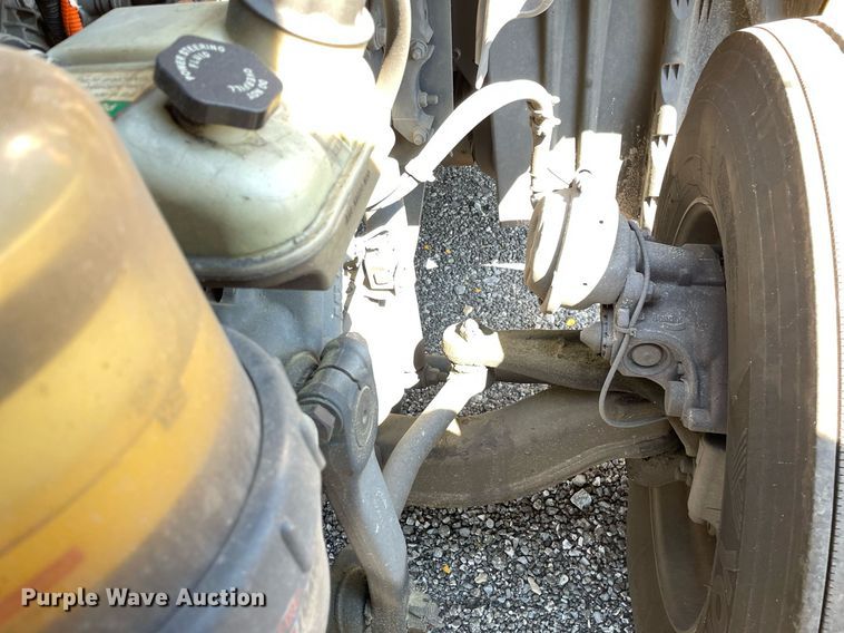 image for item DL3856 2017 Freightliner Cascadia 125  semi truck