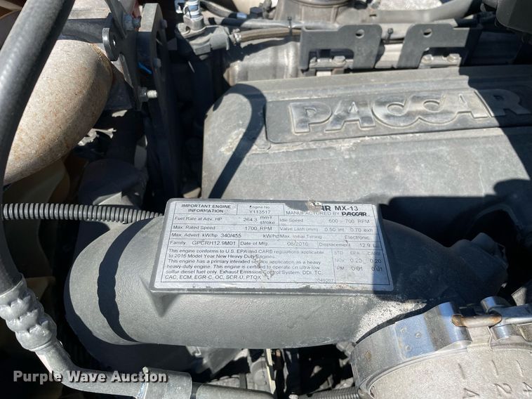 image for item DL3857 2017 Peterbilt 579  semi truck