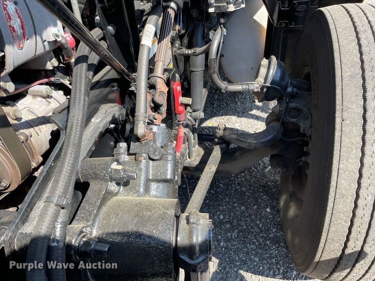 image for item DL3857 2017 Peterbilt 579  semi truck