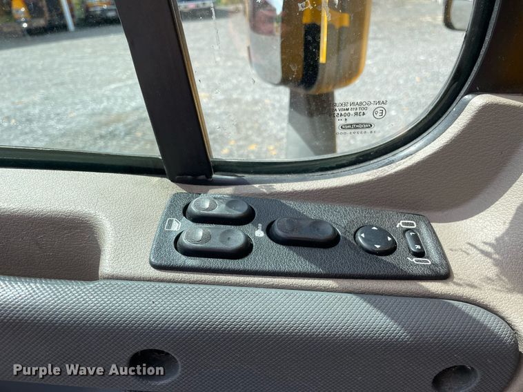 image for item DL3858 2016 Freightliner Cascadia 125  semi truck