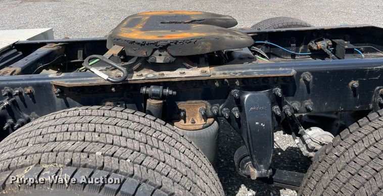 image for item DL3859 2016 Freightliner Cascadia 125  semi truck