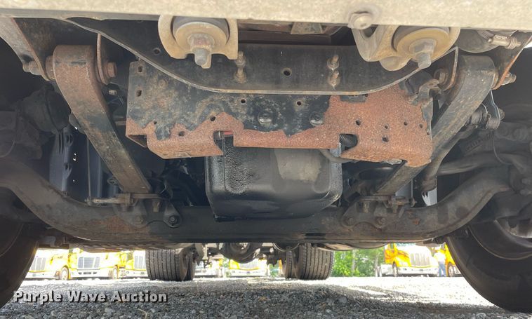 image for item DL3859 2016 Freightliner Cascadia 125  semi truck