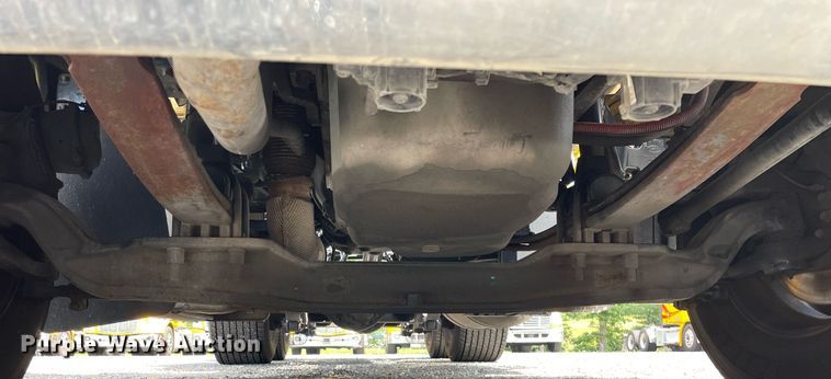 image for item DL3860 2016 Peterbilt 579  semi truck