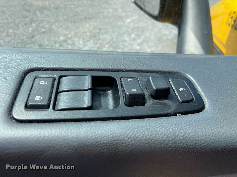 image for item DL3860 2016 Peterbilt 579  semi truck