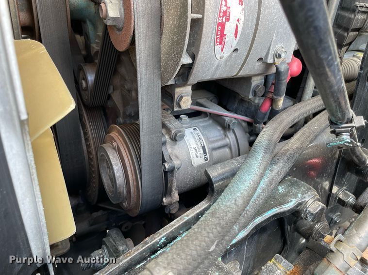 image for item DL3860 2016 Peterbilt 579  semi truck