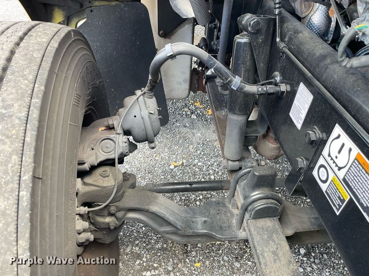 image for item DL3860 2016 Peterbilt 579  semi truck