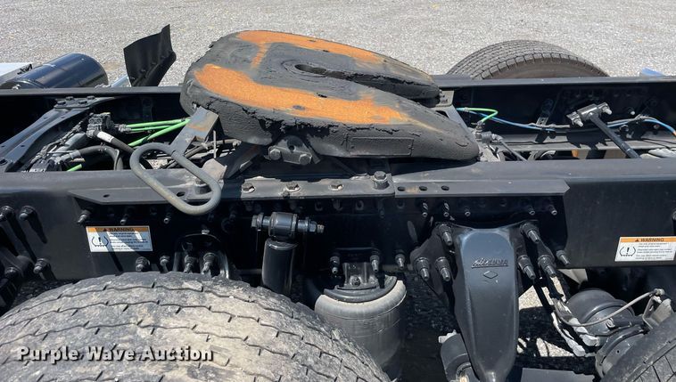 image for item DL3861 2020 Freightliner Cascadia 126  semi truck