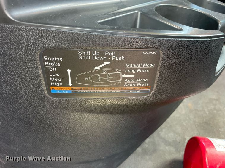 image for item DL3861 2020 Freightliner Cascadia 126  semi truck