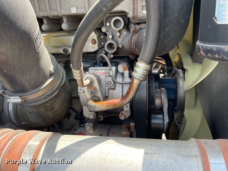 image for item DL3861 2020 Freightliner Cascadia 126  semi truck