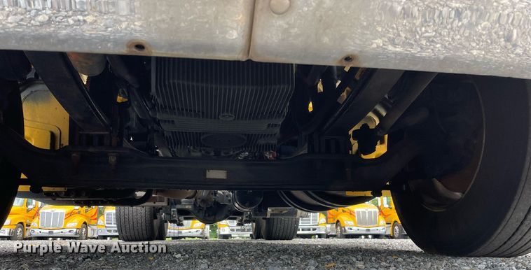 image for item DL3862 2019 Kenworth T680  semi truck