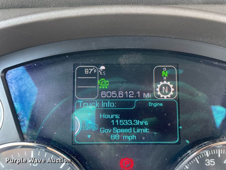 image for item DL3862 2019 Kenworth T680  semi truck