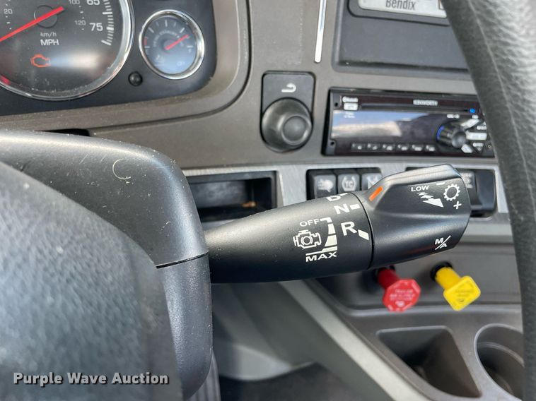 image for item DL3862 2019 Kenworth T680  semi truck