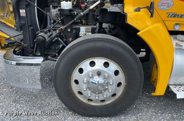image for item DL3862 2019 Kenworth T680  semi truck