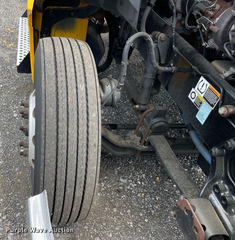 image for item DL3862 2019 Kenworth T680  semi truck